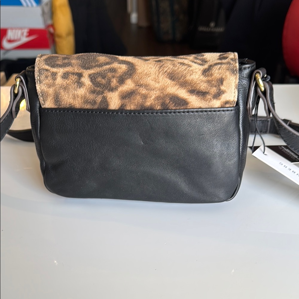 NWT Aimee Kestenberg Sorrento Leopard Print Crossbody Bag - Picture 2 of 11